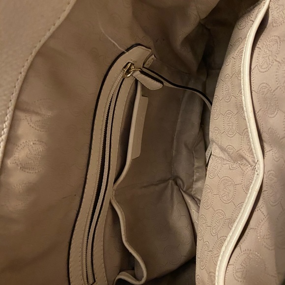 Michael Kors handbag - Picture 4 of 7